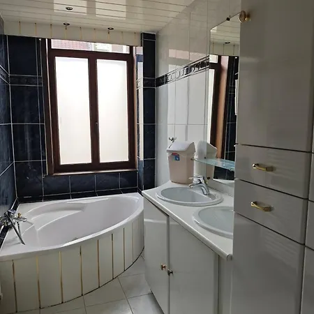 Séjour chez l'habitant Confortable Pour 4p 150m De La *